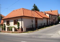 Penzión Ali Bojnice - Pohľad z hlavnej cesty