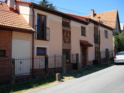 Penzión Ali Bojnice - foto z ulice